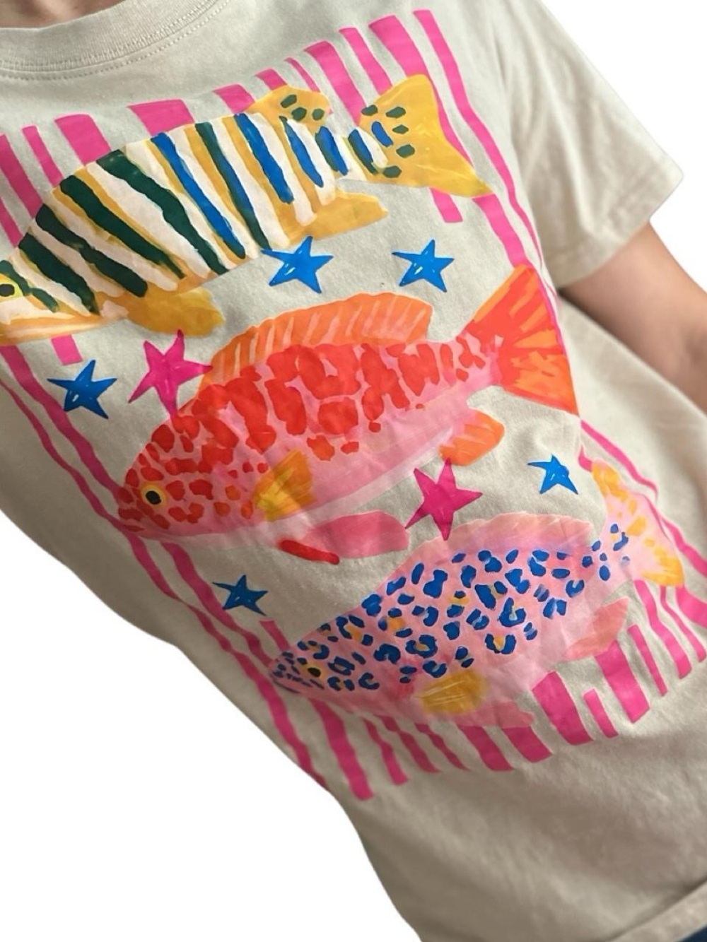 Brand New Mixed Media Vibrant Pink Colorful Tropical Fish Graphic Top